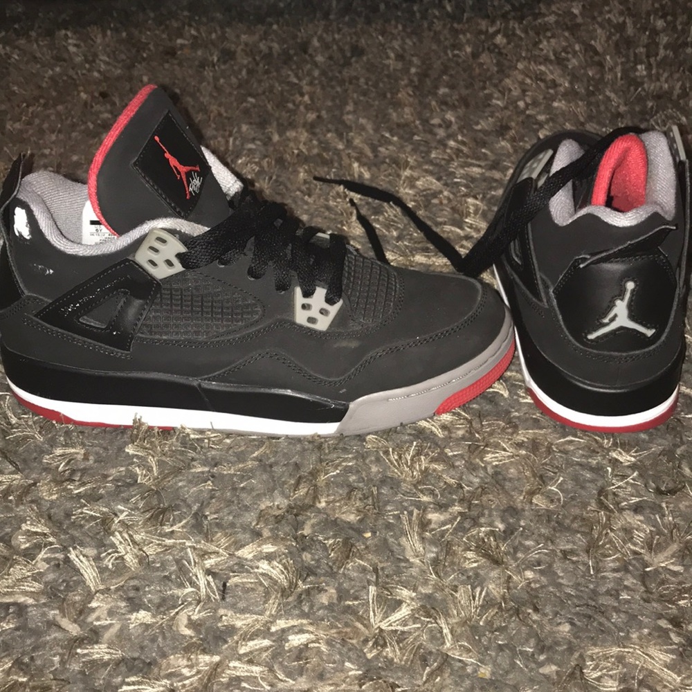 Air Jordan (bred) 4s